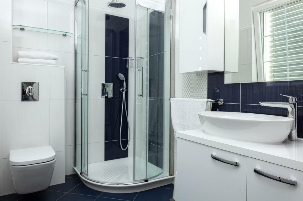 מאלינסקה Deluxe Apartments Vila Carissa מראה חיצוני תמונה